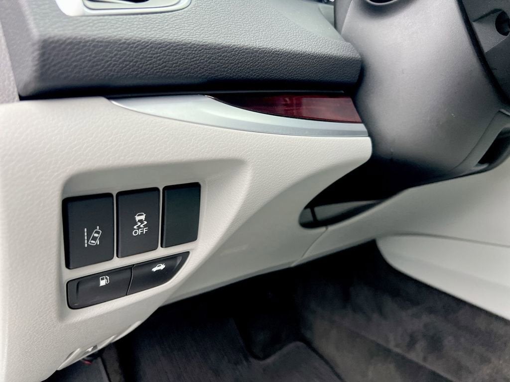 2017 Acura TLX w/Technology Package