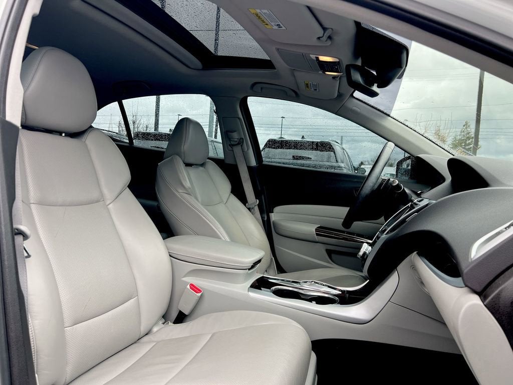 2017 Acura TLX w/Technology Package