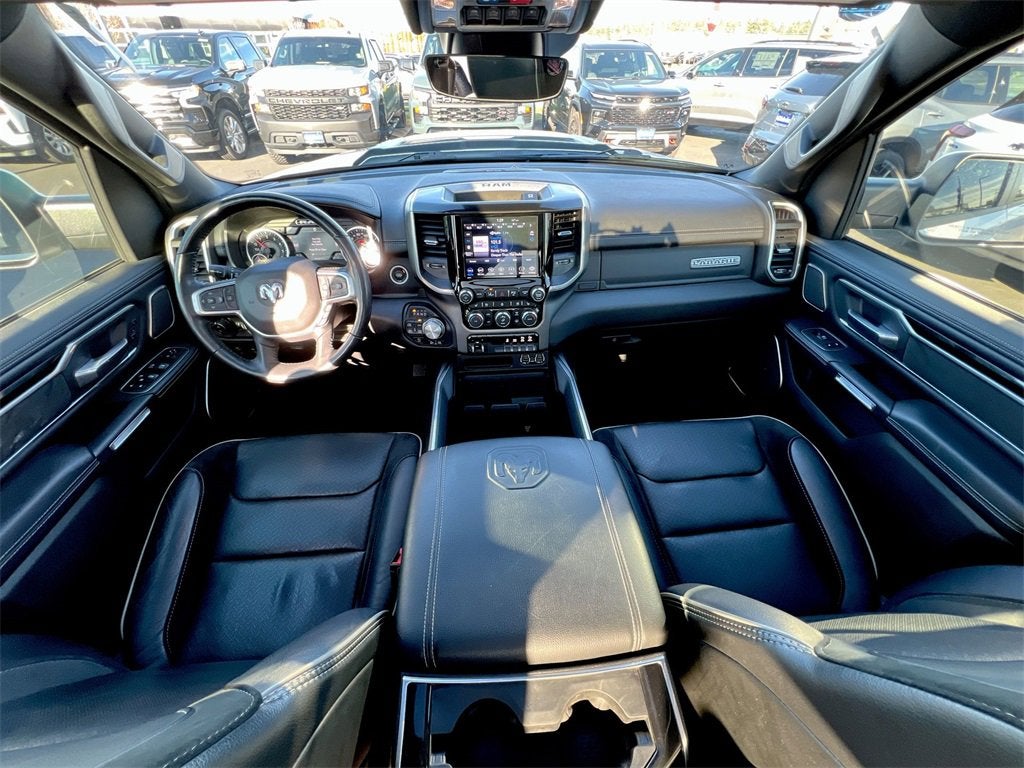 2020 RAM 1500 Laramie Crew Cab 4x4 5'7" Box