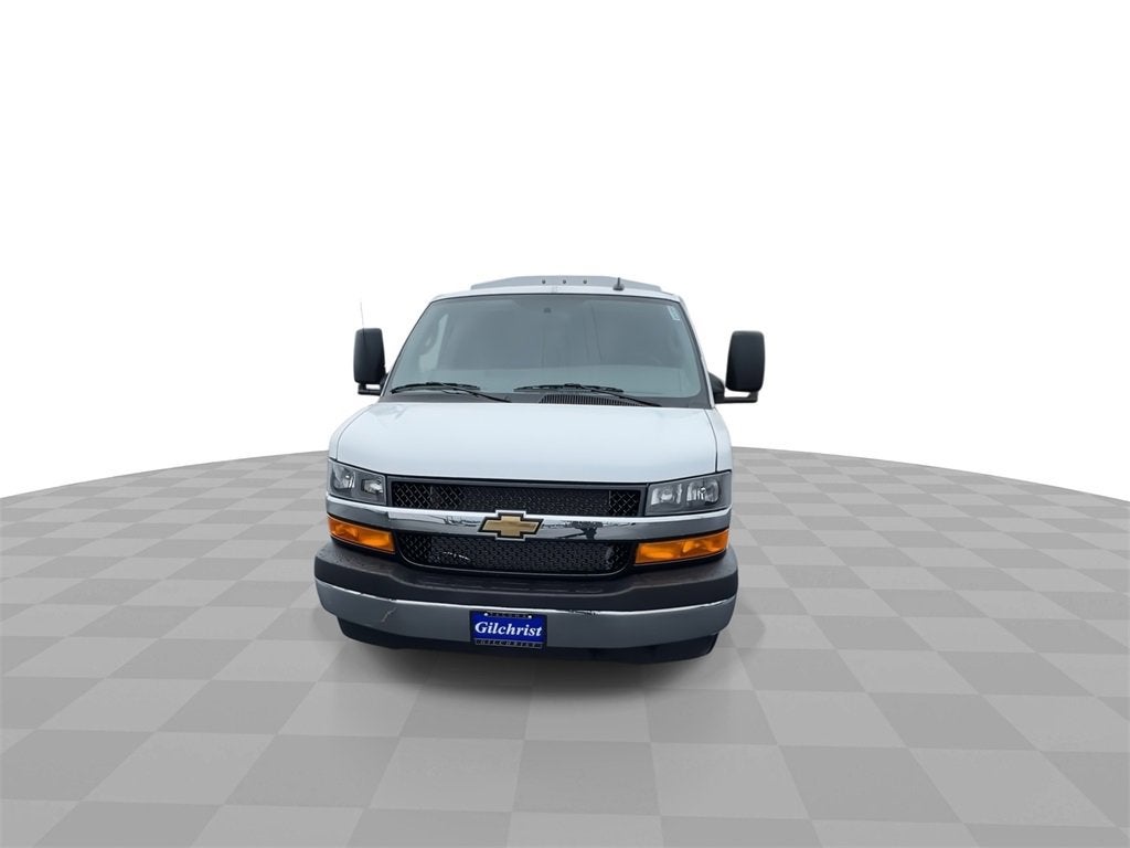 2025 Chevrolet Express Cutaway 3500 1WT