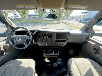 2025 Chevrolet Express Cutaway 3500 1WT