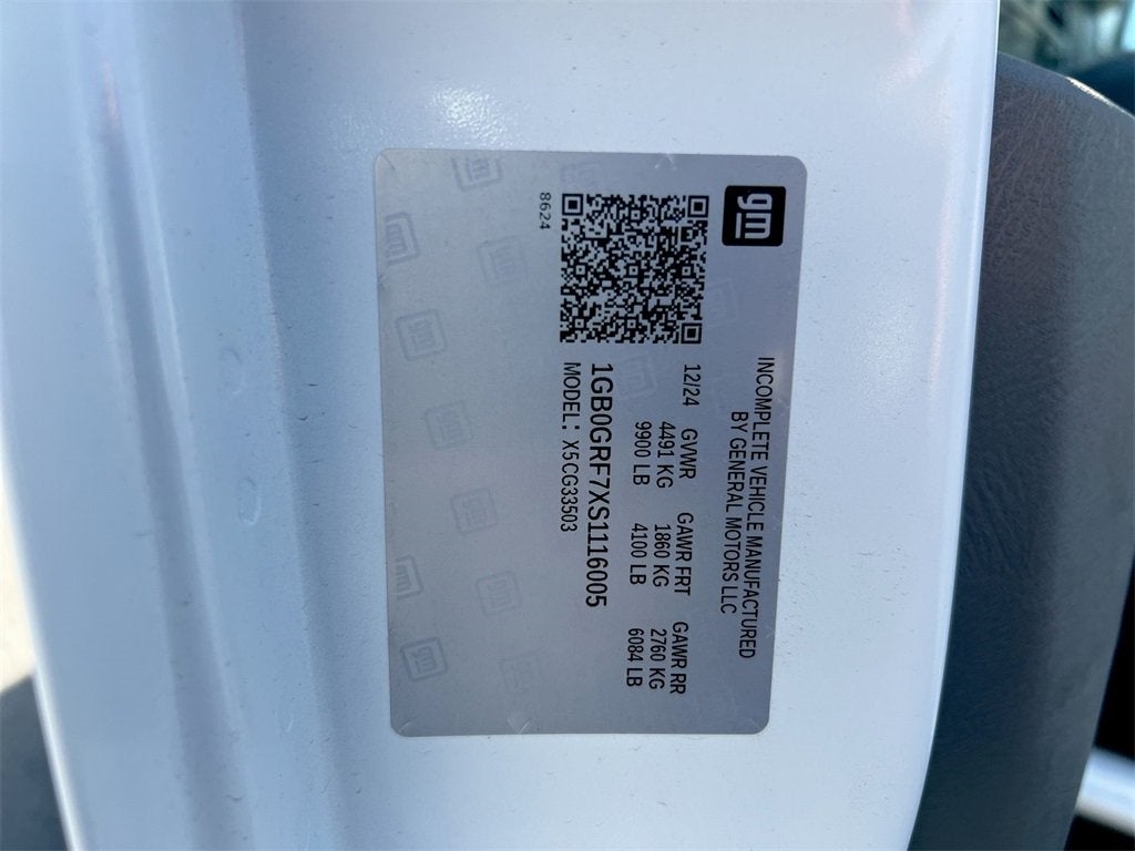 2025 Chevrolet Express Cutaway 3500 1WT