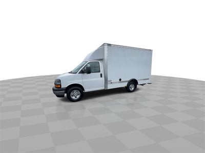 2025 Chevrolet Express Cutaway 3500 1WT