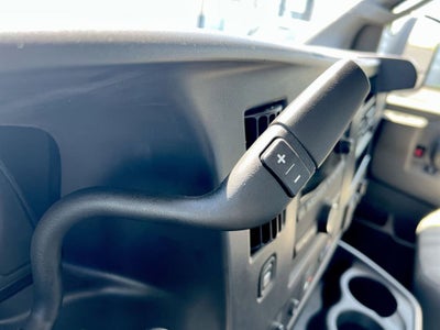 2025 Chevrolet Express Cutaway 3500 1WT