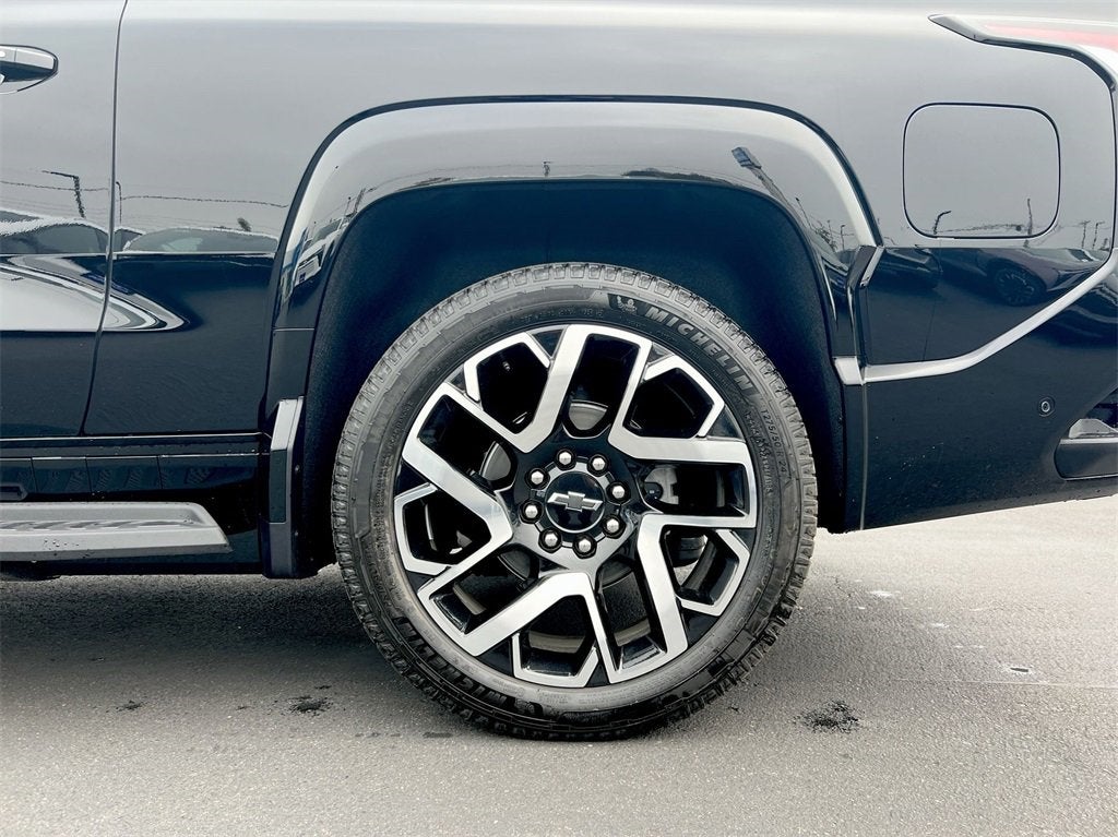 2024 Chevrolet Silverado EV RST