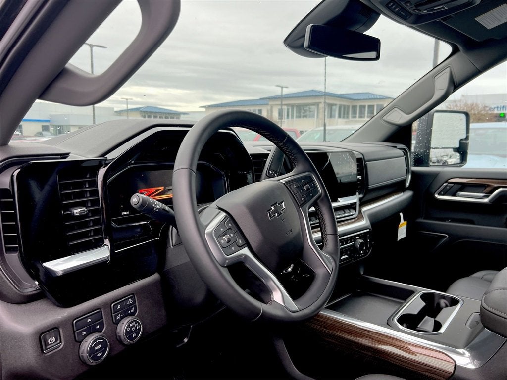 2025 Chevrolet Silverado 3500 HD LT