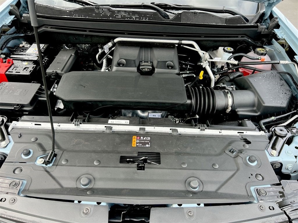 2025 Chevrolet Colorado WT/LT