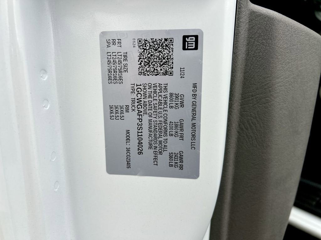 2025 Chevrolet Express Cargo 2500 WT