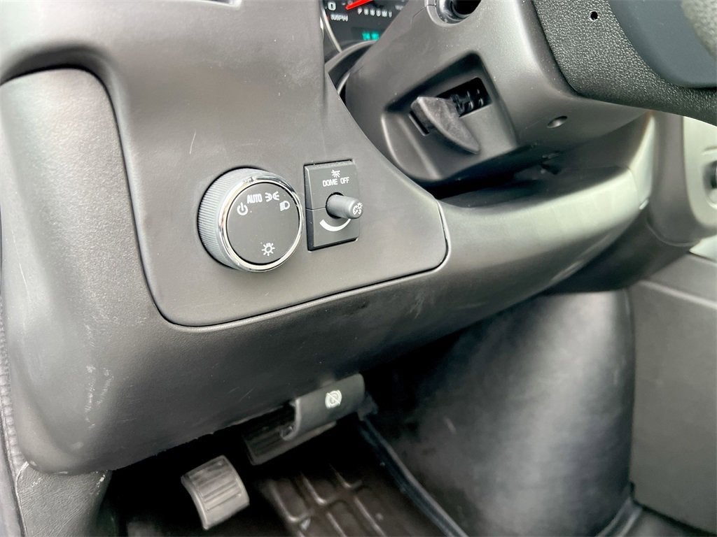 2025 GMC Savana Cutaway 3500 1WT