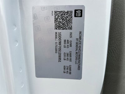 2025 GMC Savana Cutaway 3500 1WT