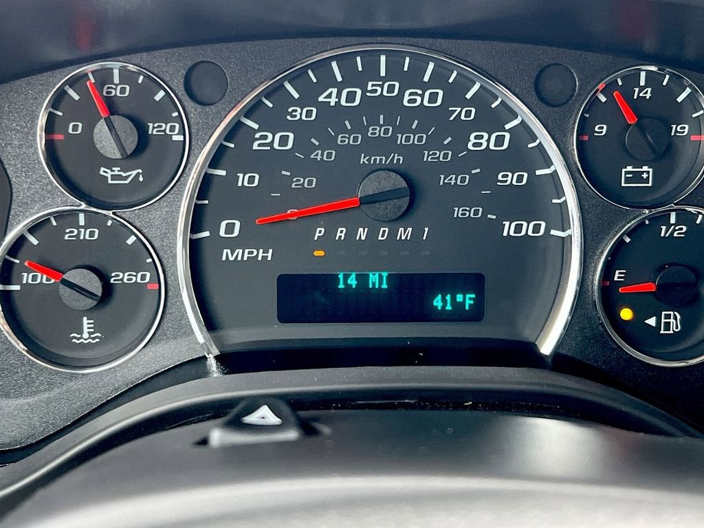 2025 GMC Savana Cutaway 3500 1WT