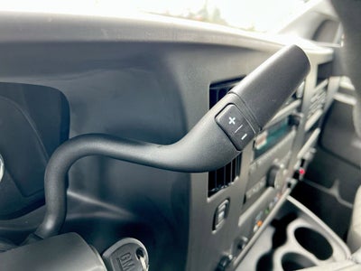 2025 GMC Savana Cutaway 3500 1WT