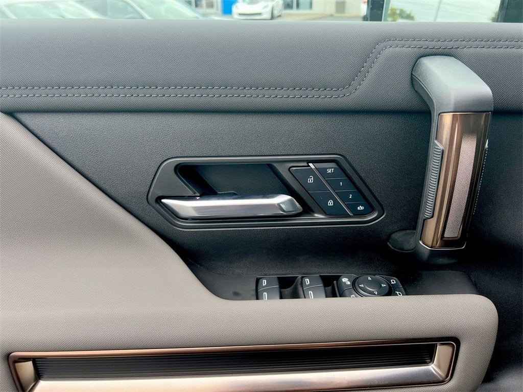 2025 GMC HUMMER EV SUV 2X