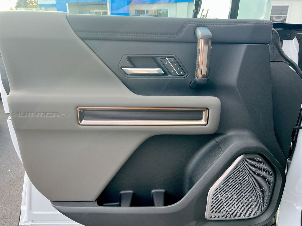 2025 GMC HUMMER EV SUV 2X