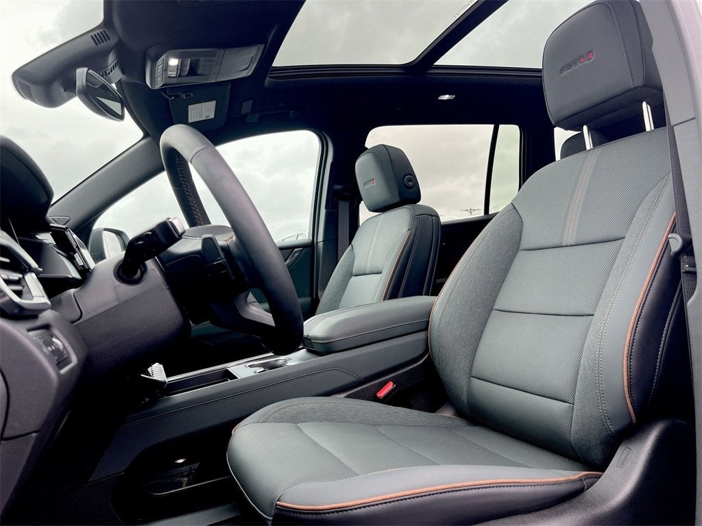 2025 GMC Acadia AT4