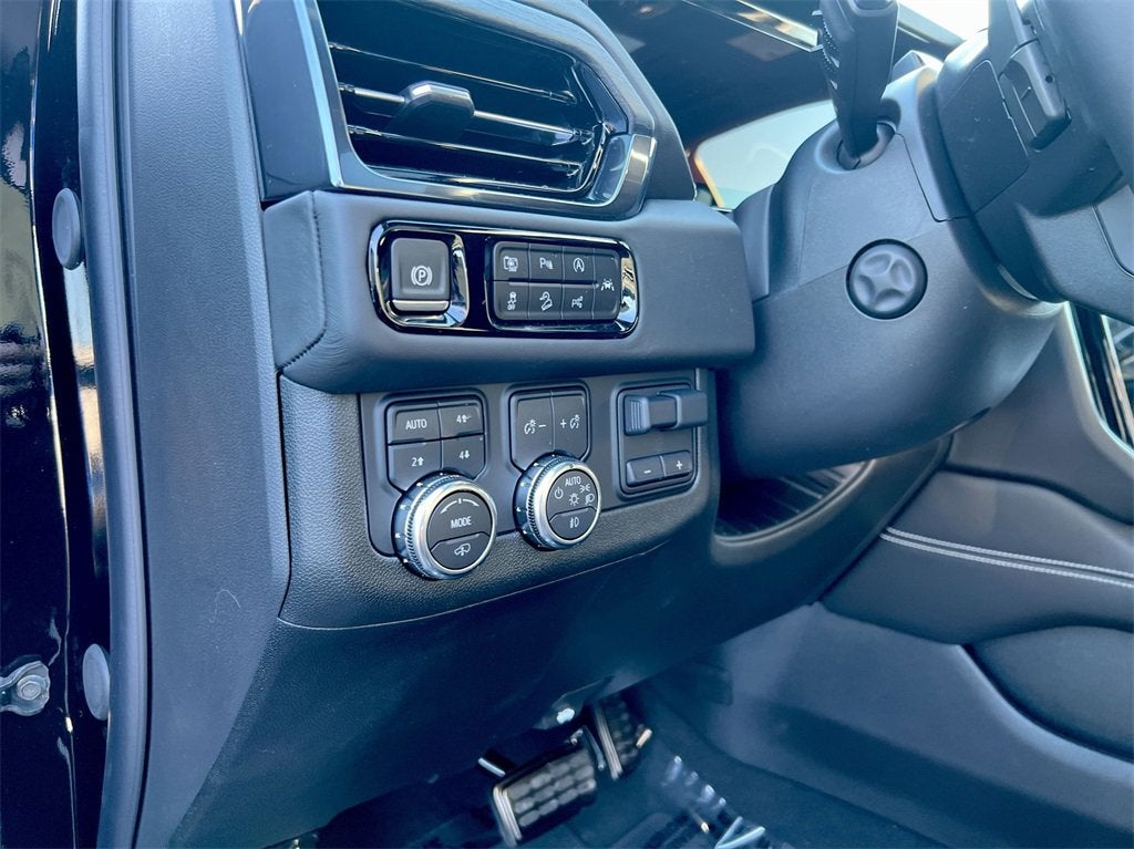 2025 GMC Yukon XL AT4 Ultimate