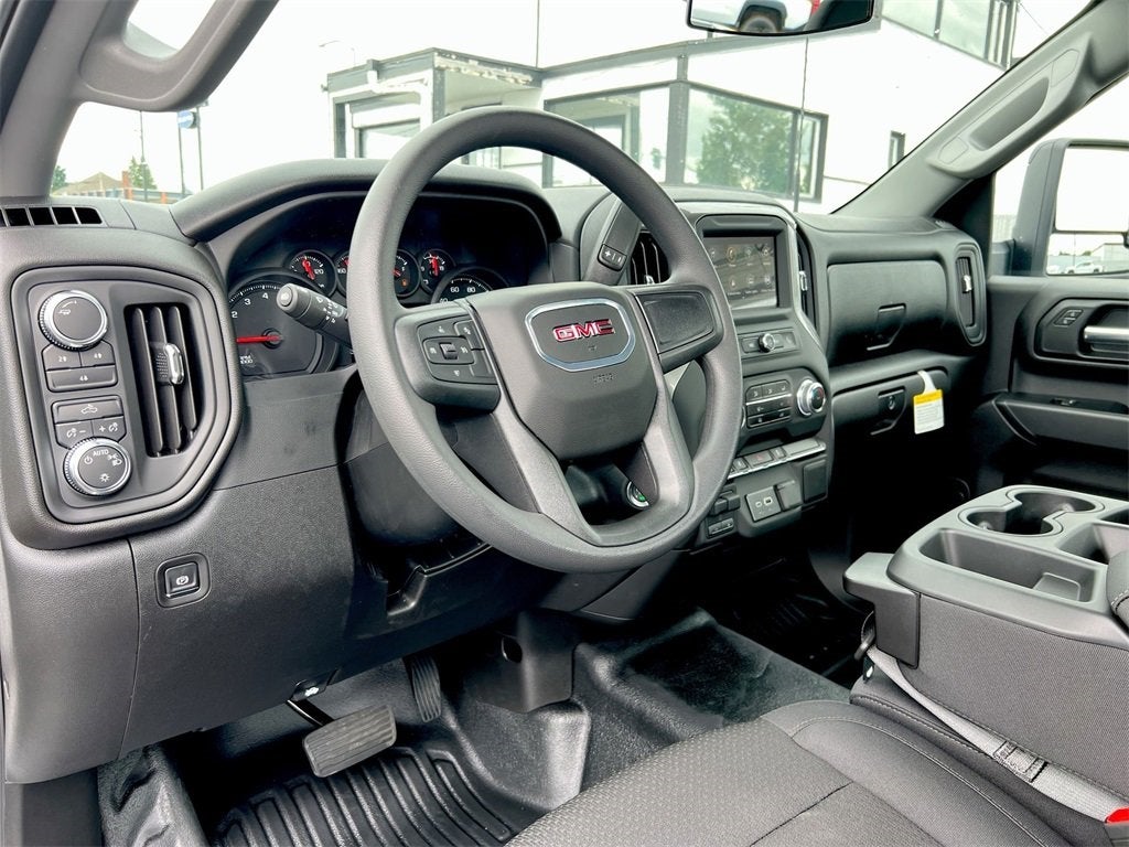 2025 GMC Sierra 3500 HD Pro