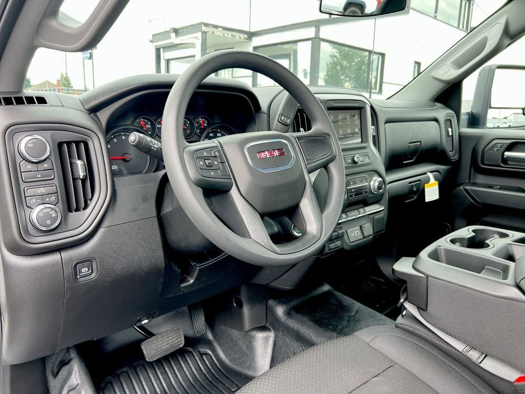 2025 GMC Sierra 3500 HD Pro