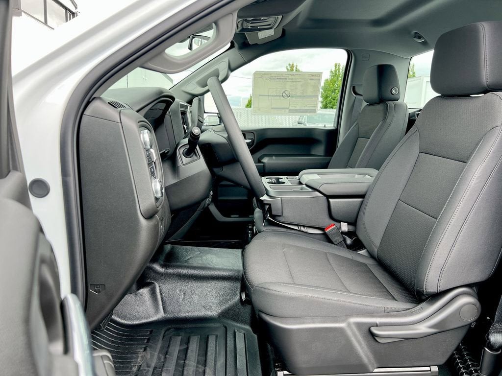 2025 GMC Sierra 3500 HD Pro