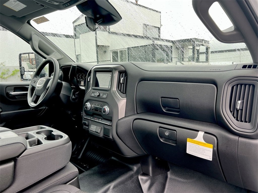 2025 GMC Sierra 3500 HD Pro