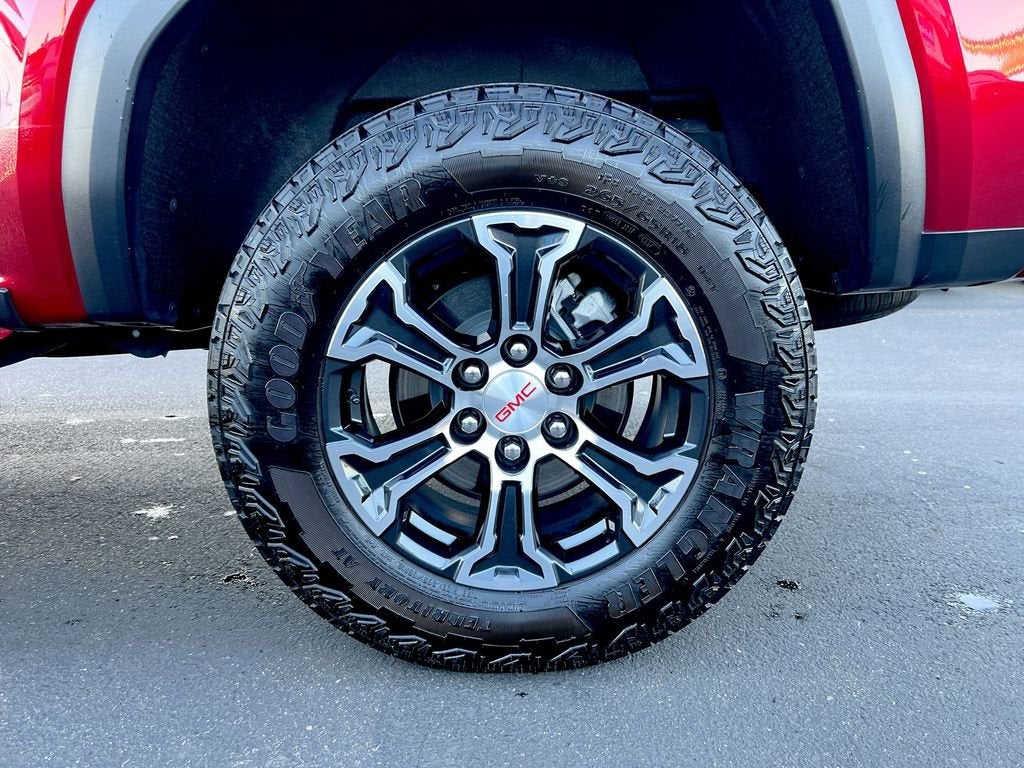 2024 GMC Canyon AT4