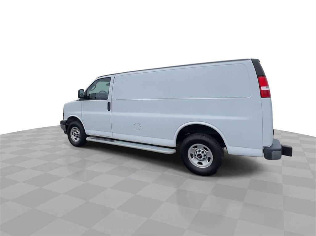2022 GMC Savana Cargo 2500 Work Van