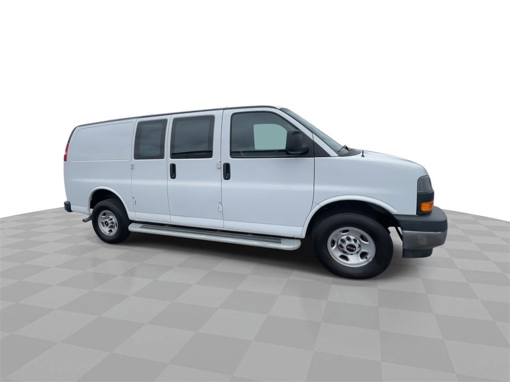 2022 GMC Savana Cargo 2500 Work Van