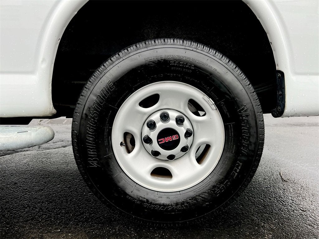 2022 GMC Savana Cargo 2500 Work Van