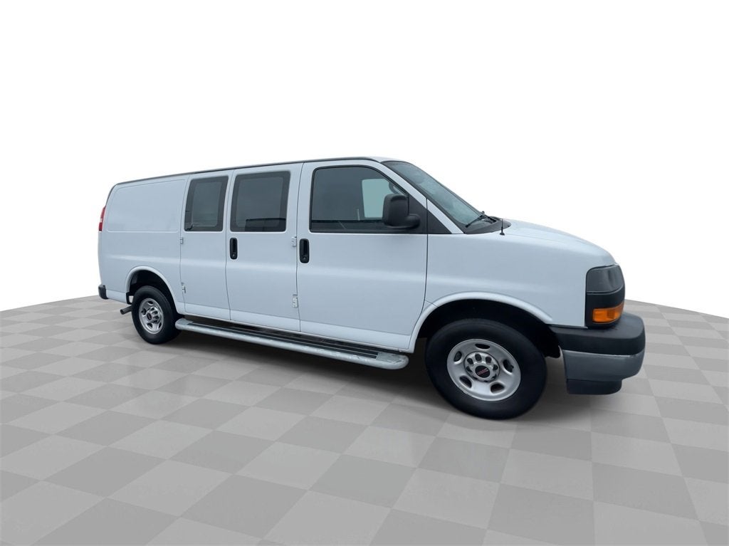 2022 GMC Savana Cargo 2500 Work Van
