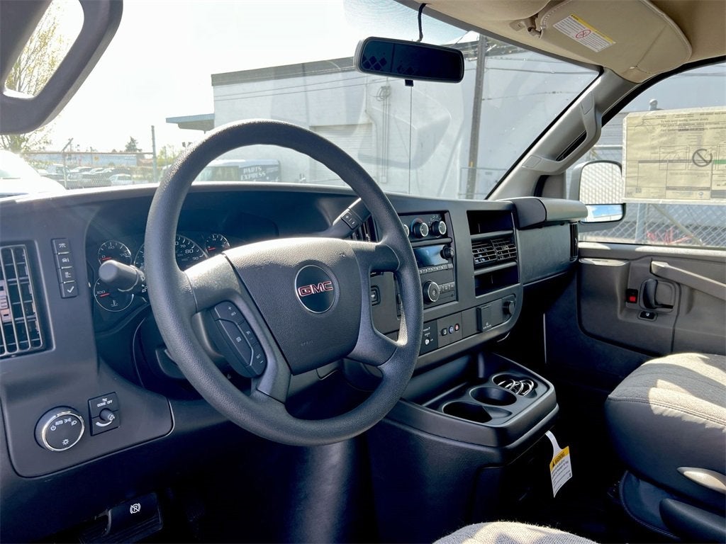 2025 GMC Savana Cargo 2500 Work Van