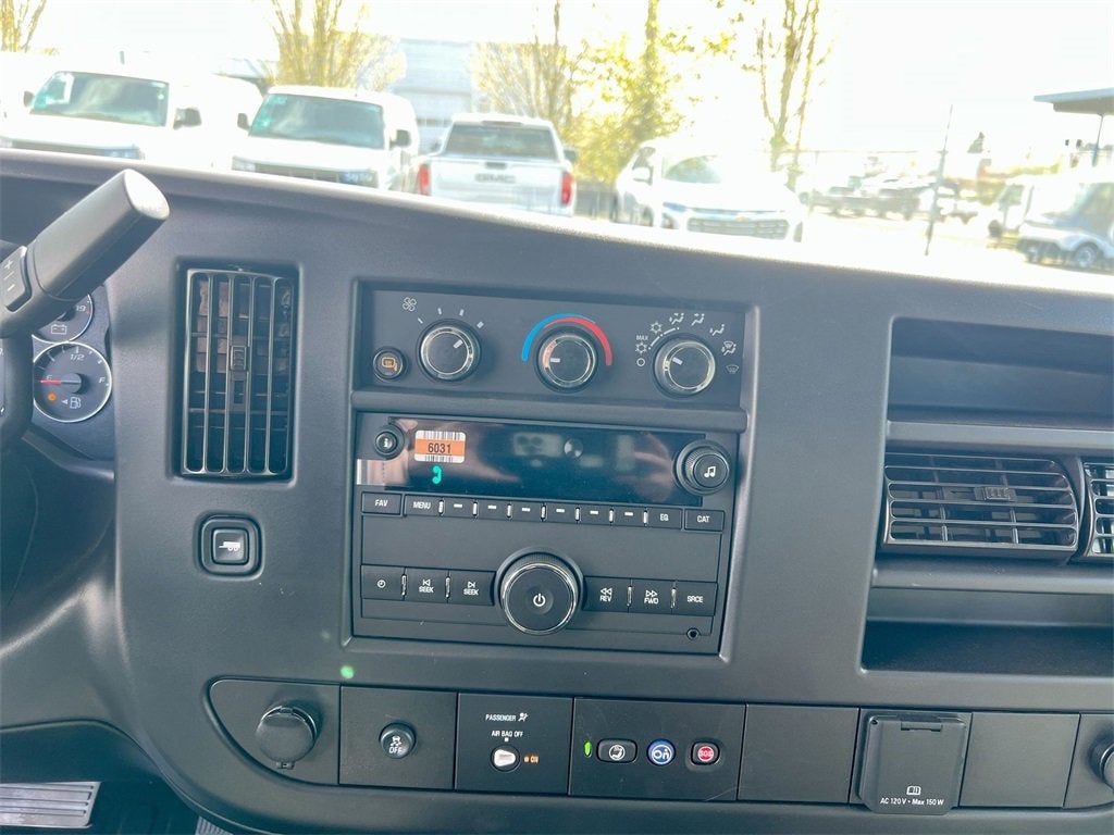 2025 GMC Savana Cargo 2500 Work Van