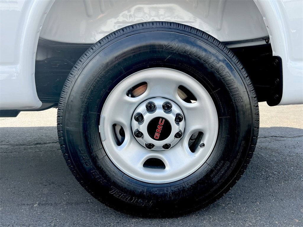 2025 GMC Savana Cargo 2500 Work Van