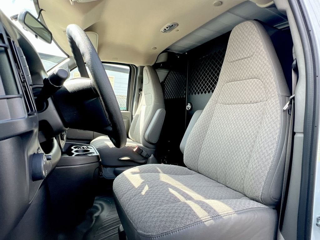 2025 GMC Savana Cargo Work Van