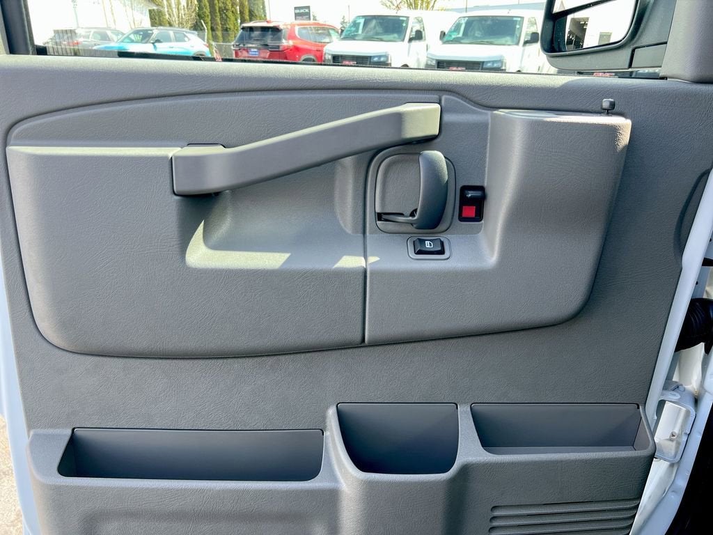 2025 GMC Savana Cargo Work Van