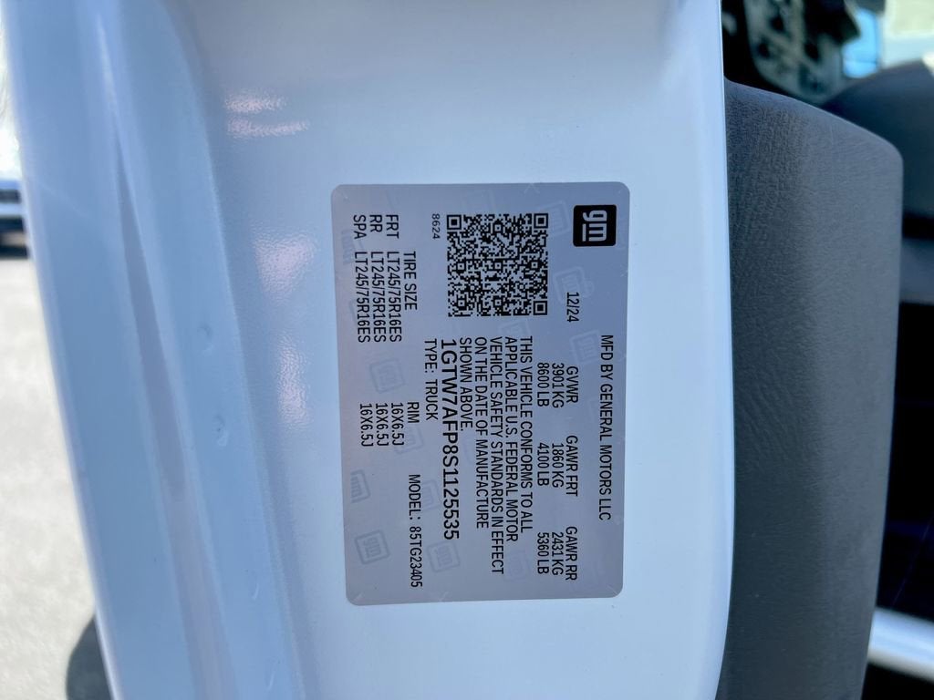 2025 GMC Savana Cargo Work Van