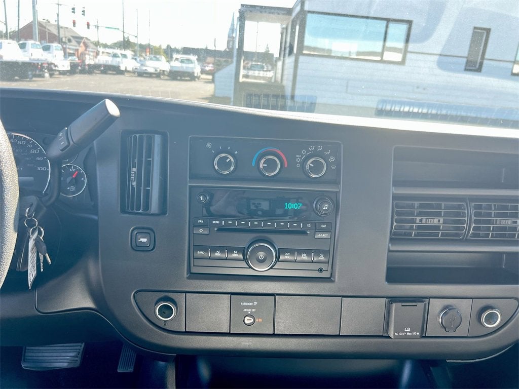 2017 Chevrolet Express Cutaway 3500 Work Van