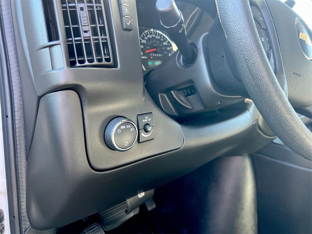 2017 Chevrolet Express Cutaway 3500 Work Van