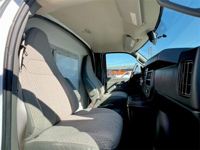 2017 Chevrolet Express Cutaway 3500 Work Van