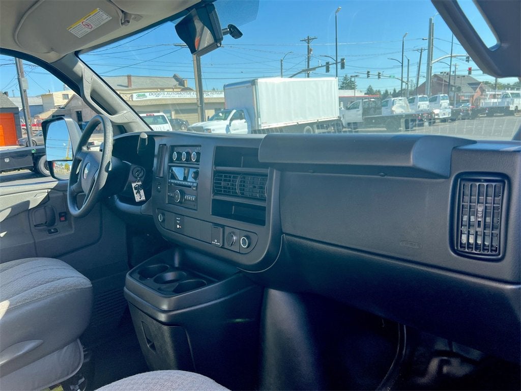 2017 Chevrolet Express Cutaway 3500 Work Van