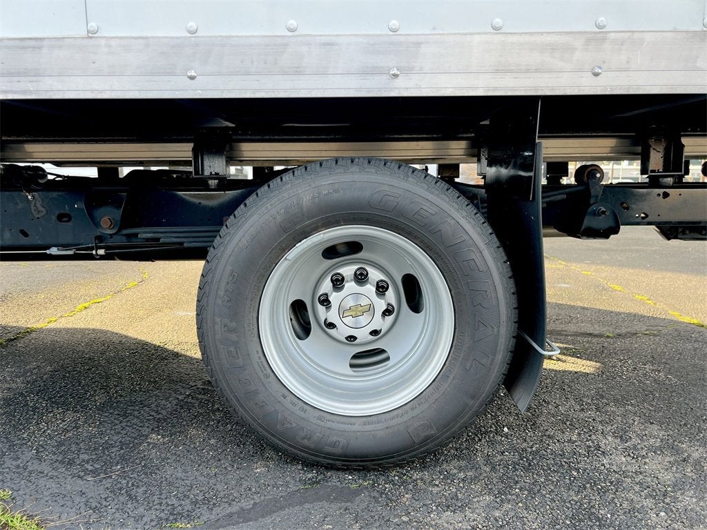 2025 Chevrolet Express Cutaway 4500 2WT
