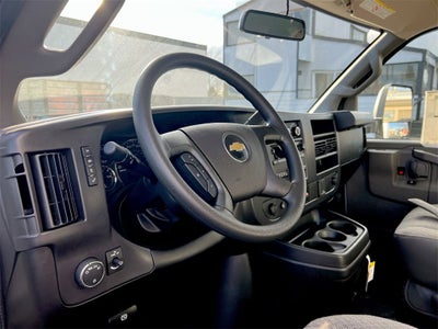 2025 Chevrolet Express Cutaway 4500 2WT