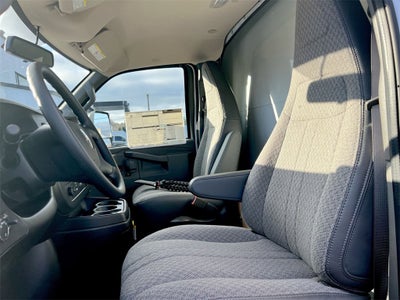 2025 Chevrolet Express Cutaway 4500 2WT