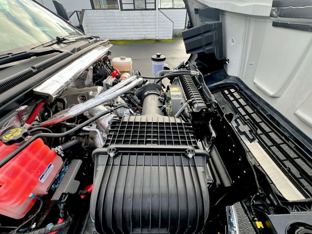 2024 Chevrolet Silverado 5500 HD Work Truck