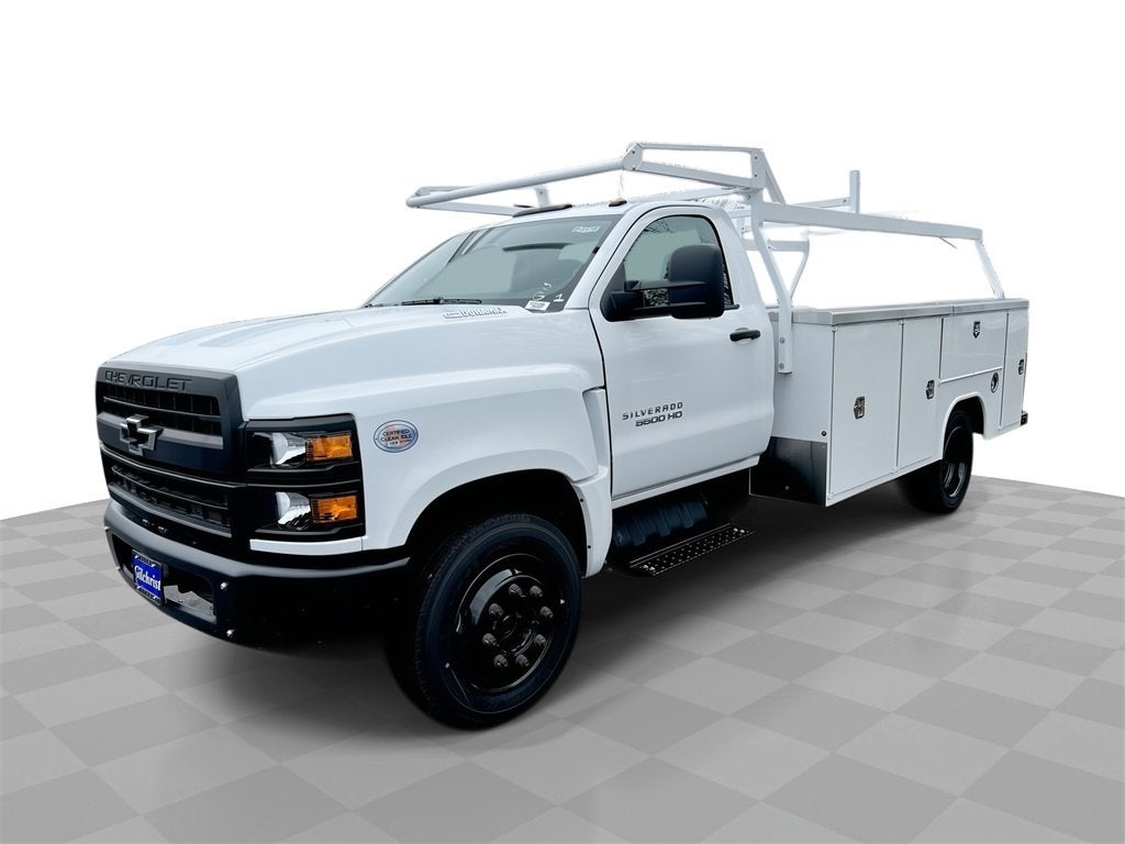 2023 Chevrolet Silverado 5500 HD Work Truck