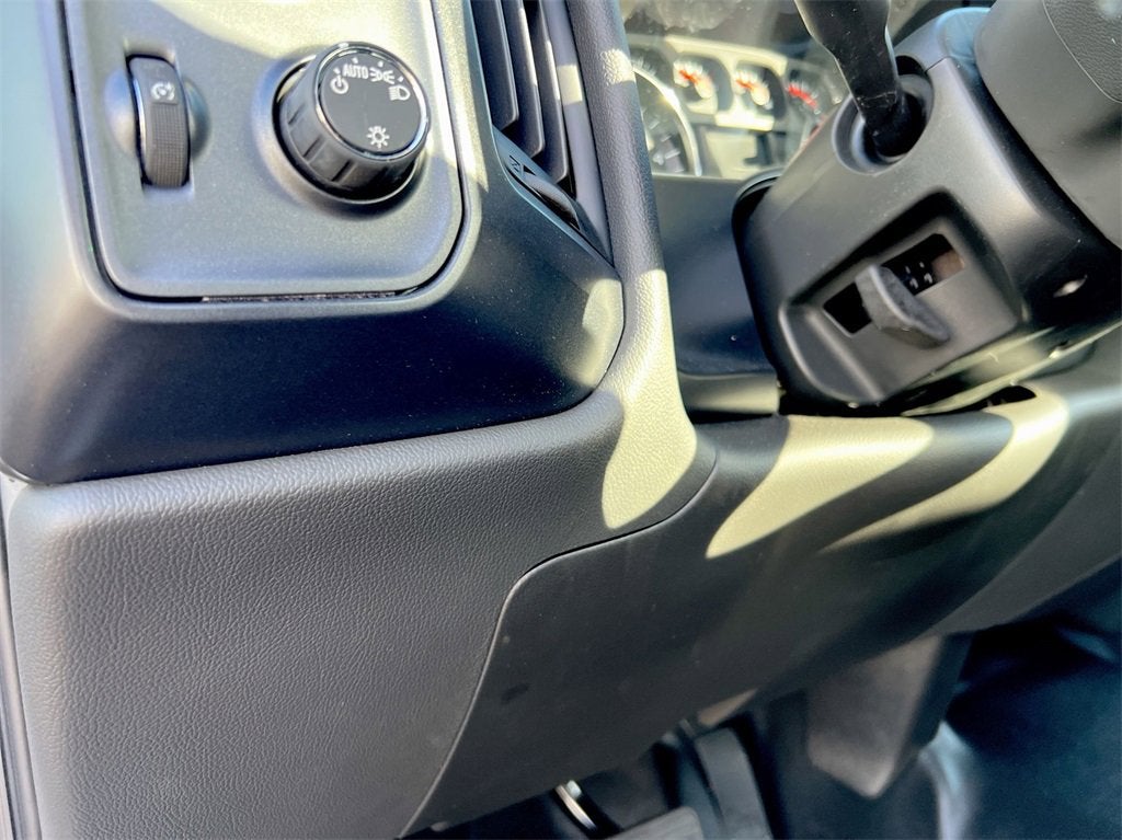 2023 Chevrolet Silverado 6500 HD Work Truck