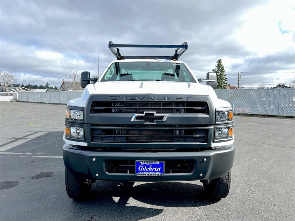 2023 Chevrolet Silverado 6500 HD Work Truck