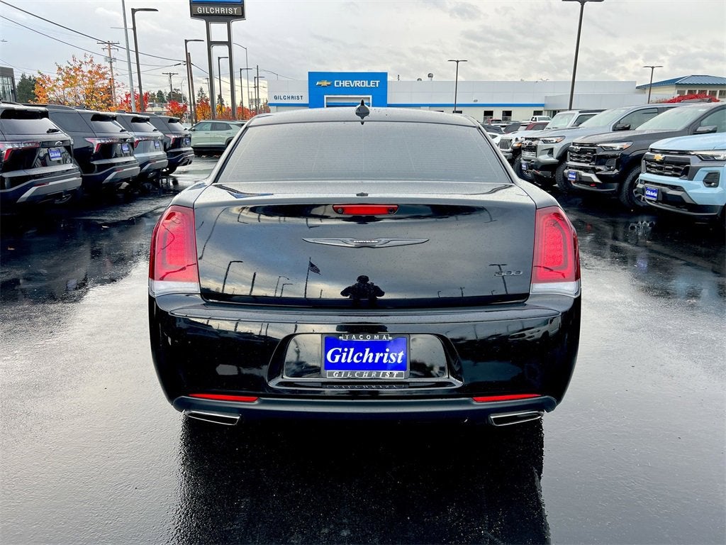 2023 Chrysler 300 Touring