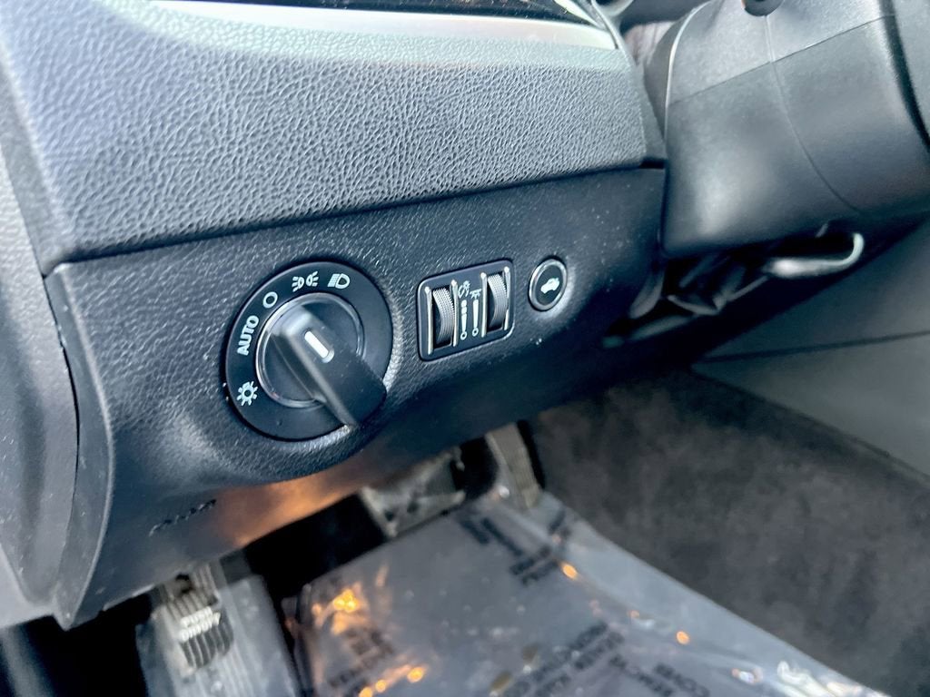 2023 Chrysler 300 Touring