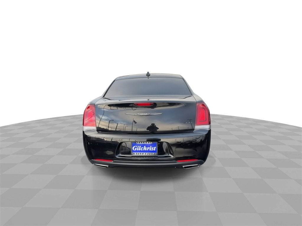 2023 Chrysler 300 Touring