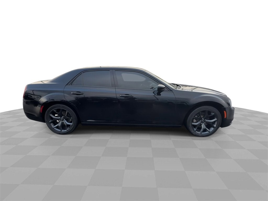 2023 Chrysler 300 Touring